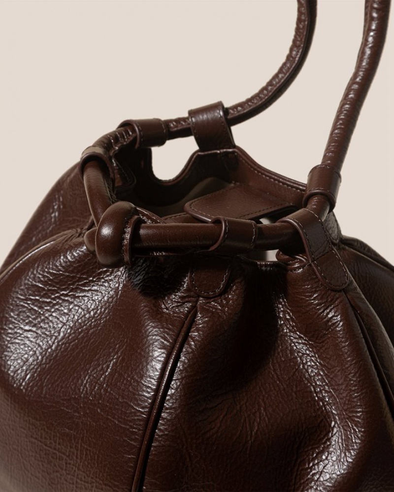 Sac Bandoulière Hereu Globul Distressed Balloon-shaped Femme Marron Foncé | Paris-07ICOHPFQ